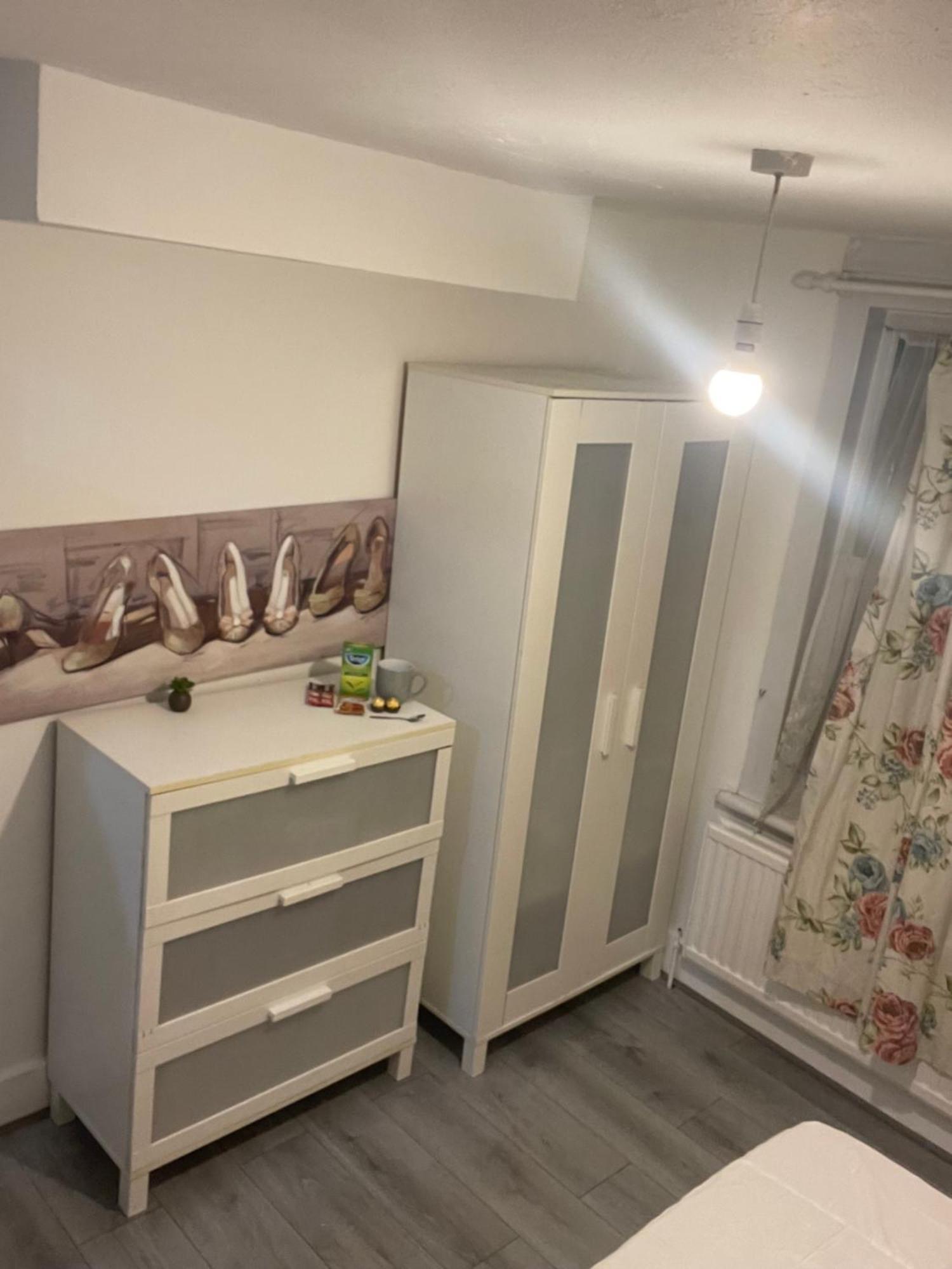 Cozy Rooms 25 Min Liverpool Street London Exterior foto