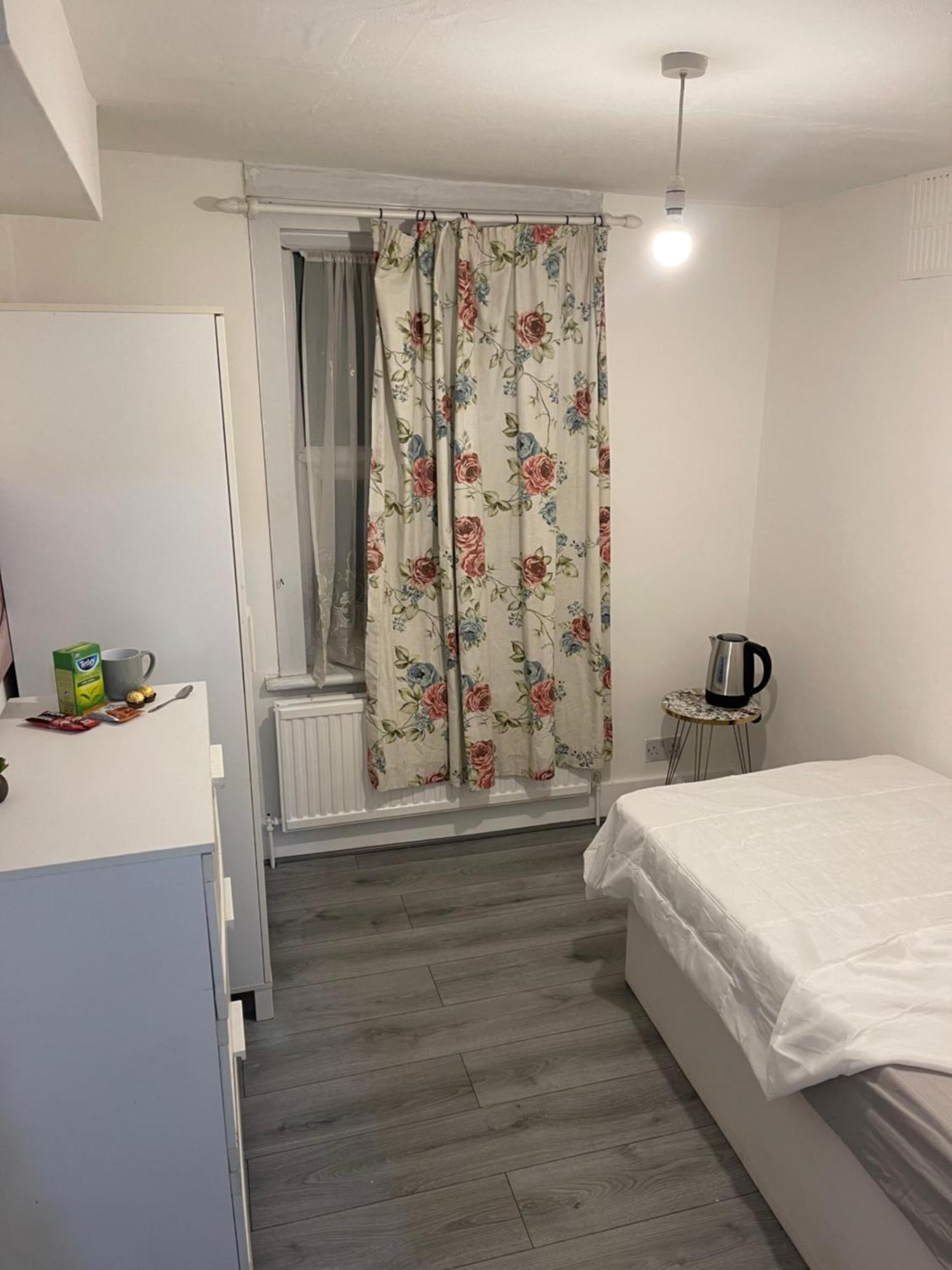 Cozy Rooms 25 Min Liverpool Street London Exterior foto
